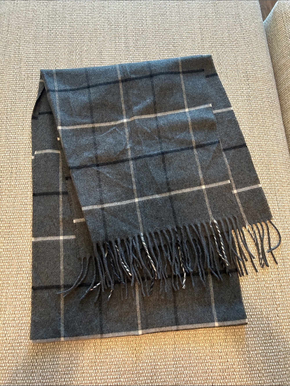 Classic Gray Windowpane Scarf - Men's Accessory